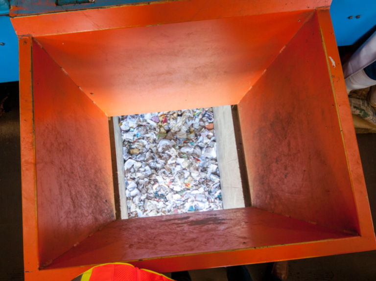 Plástico clasificado por tipo o color